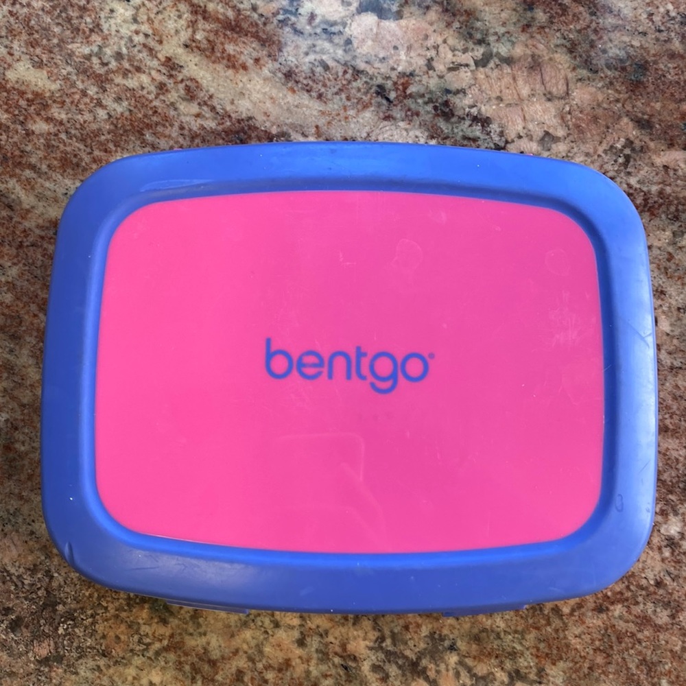 Bentgo kids lunch box.